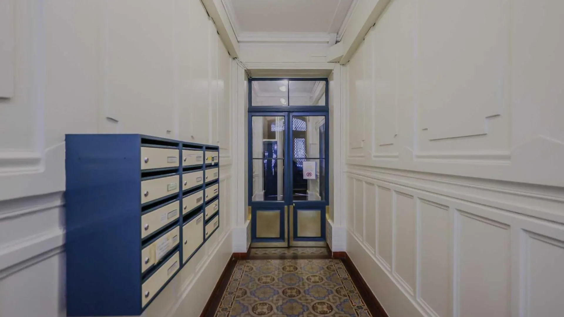 Luxury In The Heart Of Paris- 2br-6p - Bourse Paris