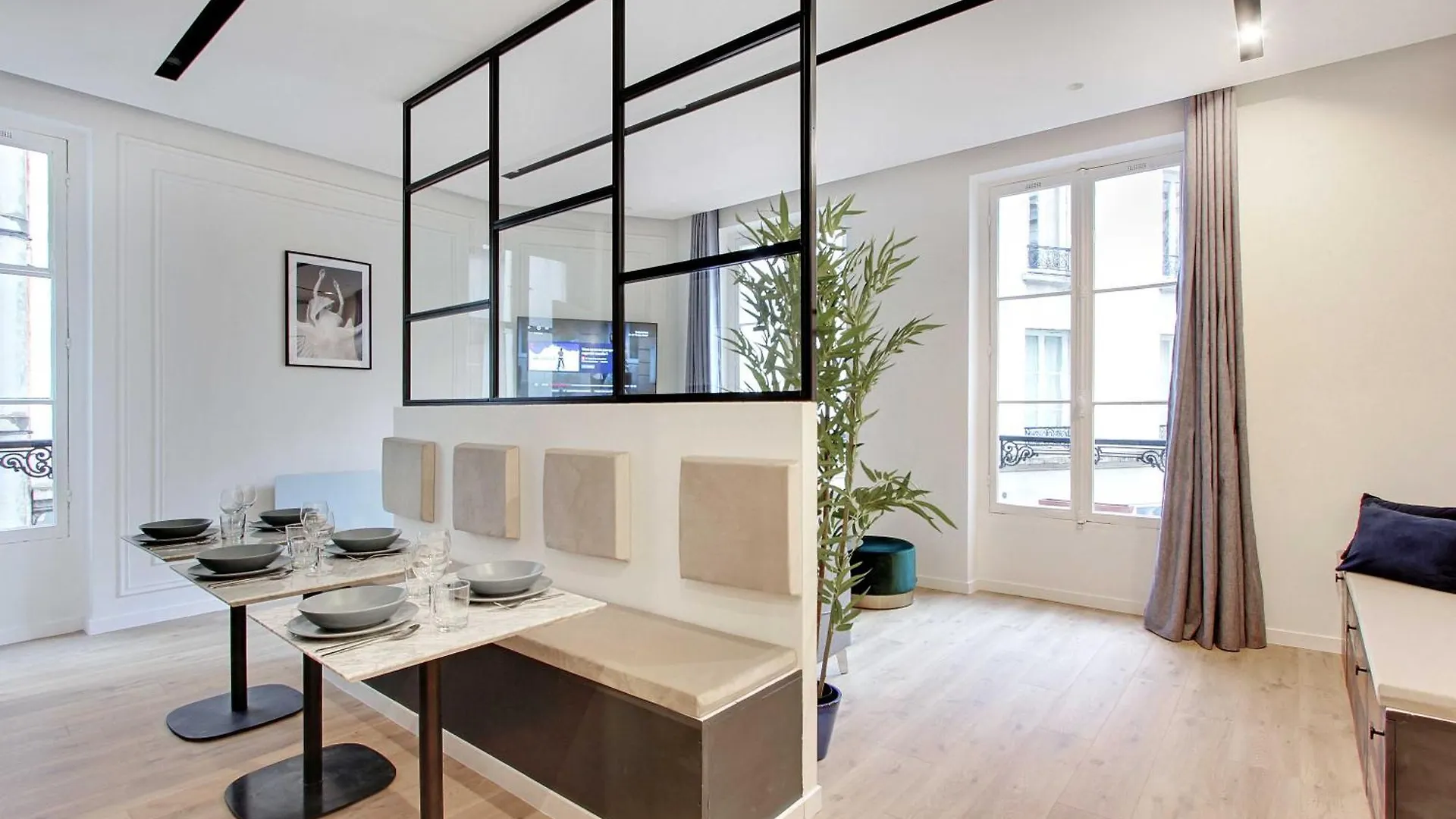 Luxury In The Heart Of Paris- 2br-6p - Bourse Paris
